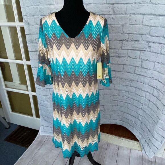 Tacera Dresses & Skirts - Tacera open knit fully lined 3/4 bell sleeve chevron print dress women sz Med